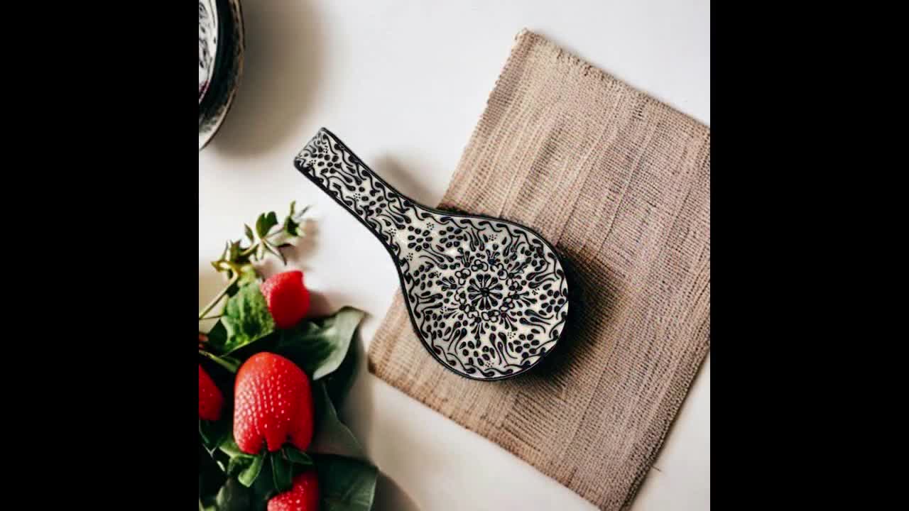 14色セラミックスプーンレスト、手作り陶器、レードルレスト、キッチン