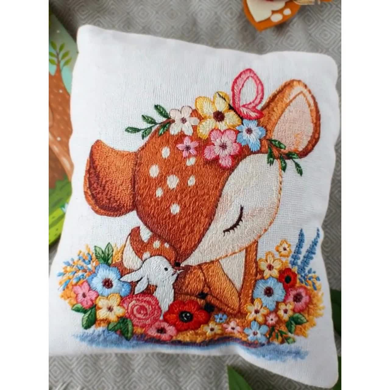 クロスステッチ枕キット 子鹿デザイン、DIY刺繍クッションキット、森の