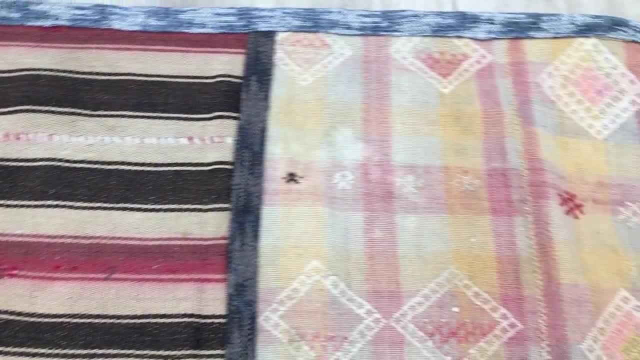 とても古い ホリジンバッグ　ヴィンテージ アンティークキリム トライブルラグ とても古い ホリジンバッグ ヴィンテージ アンティークキリム トライ