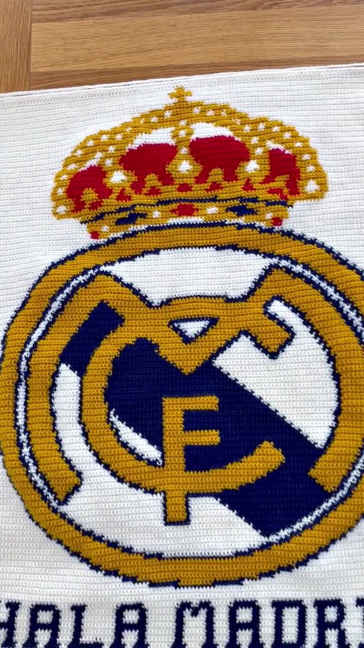 Hala Madrid Real Madrid Crochet Tapestry Pattern (Digital Download) (Alpha Chart + Written Instructions) video poster