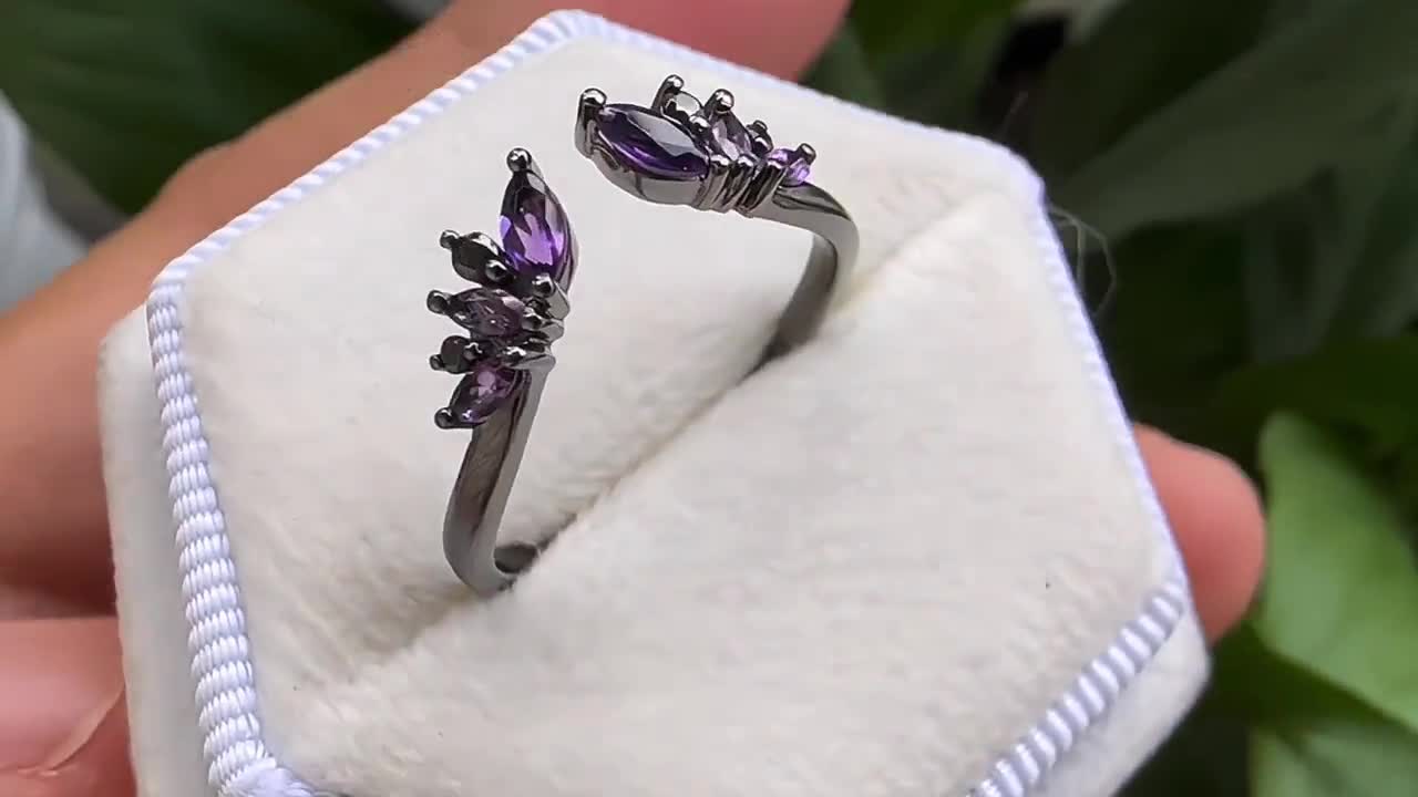 ゴシック調マーキーズカット天然アメジスト結婚指輪、カスタムメイドの 