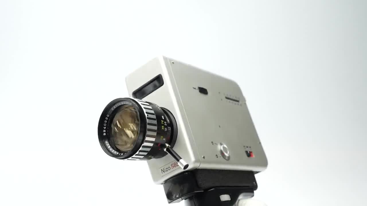 Braun Nizo S8E – Super 8 Camera – 1966 – Schneider-kreuznach Lens