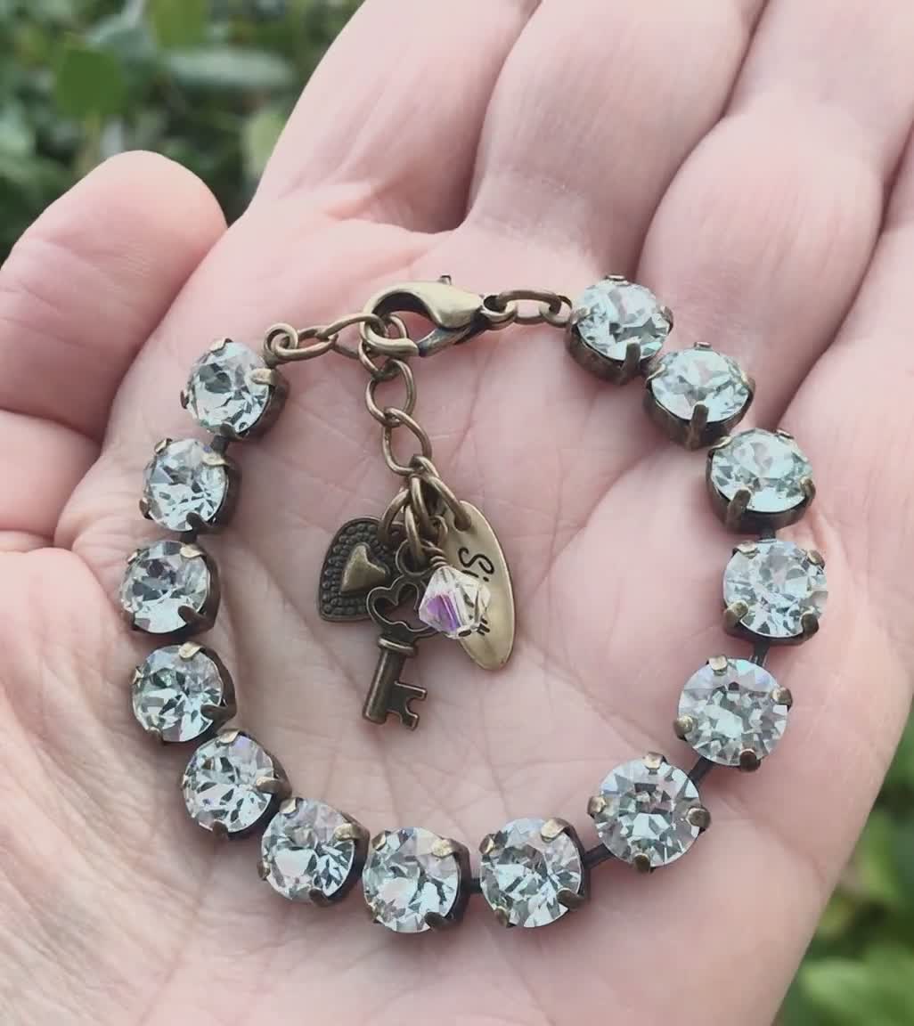 Lisandra Scott Bracciale Rigido Con Cristalli A Cuore – Azzurro – Placcato Rodio Regolabile