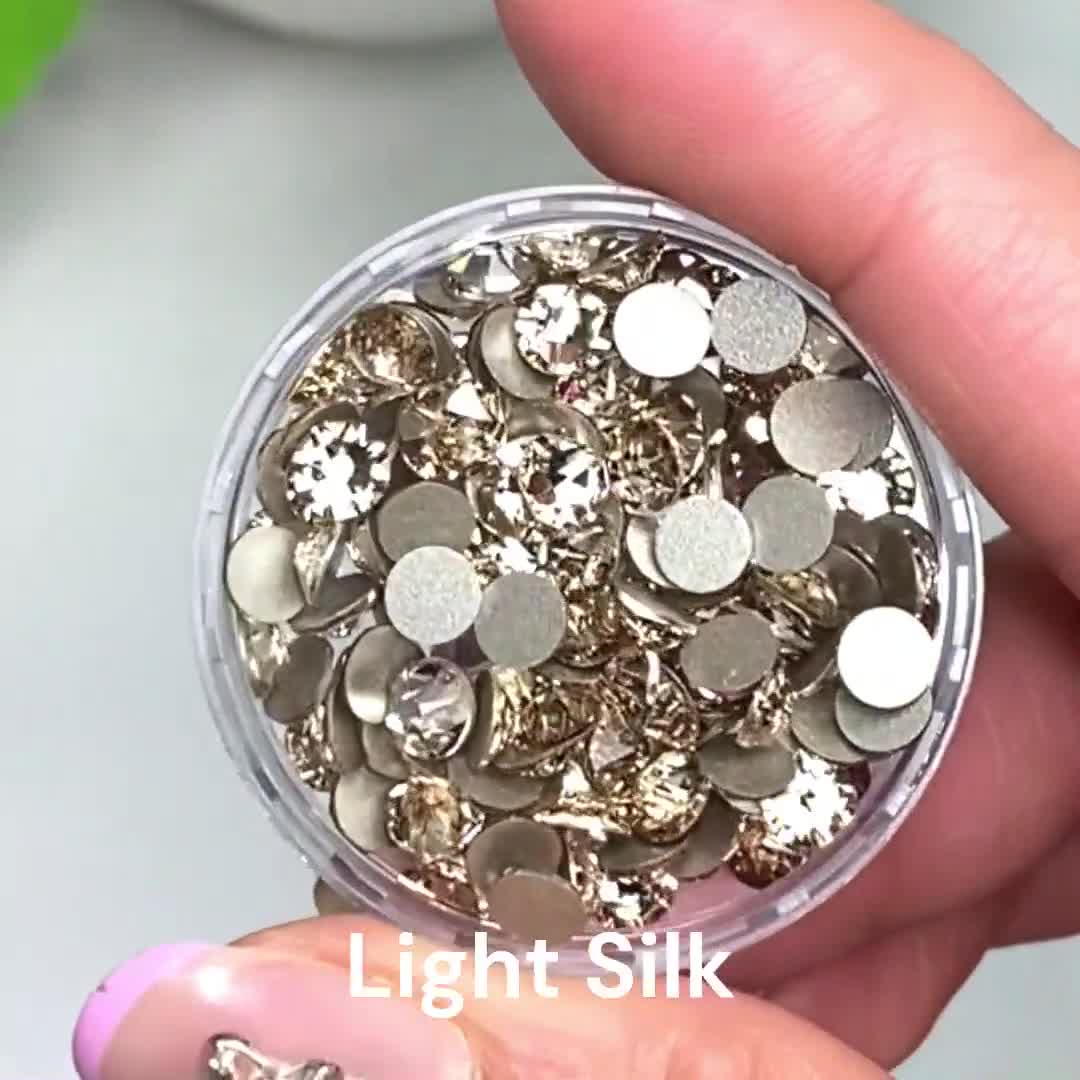 Light Silk (261) Swarovski 2088 XIRIUS 16ss Crystal Flatback No