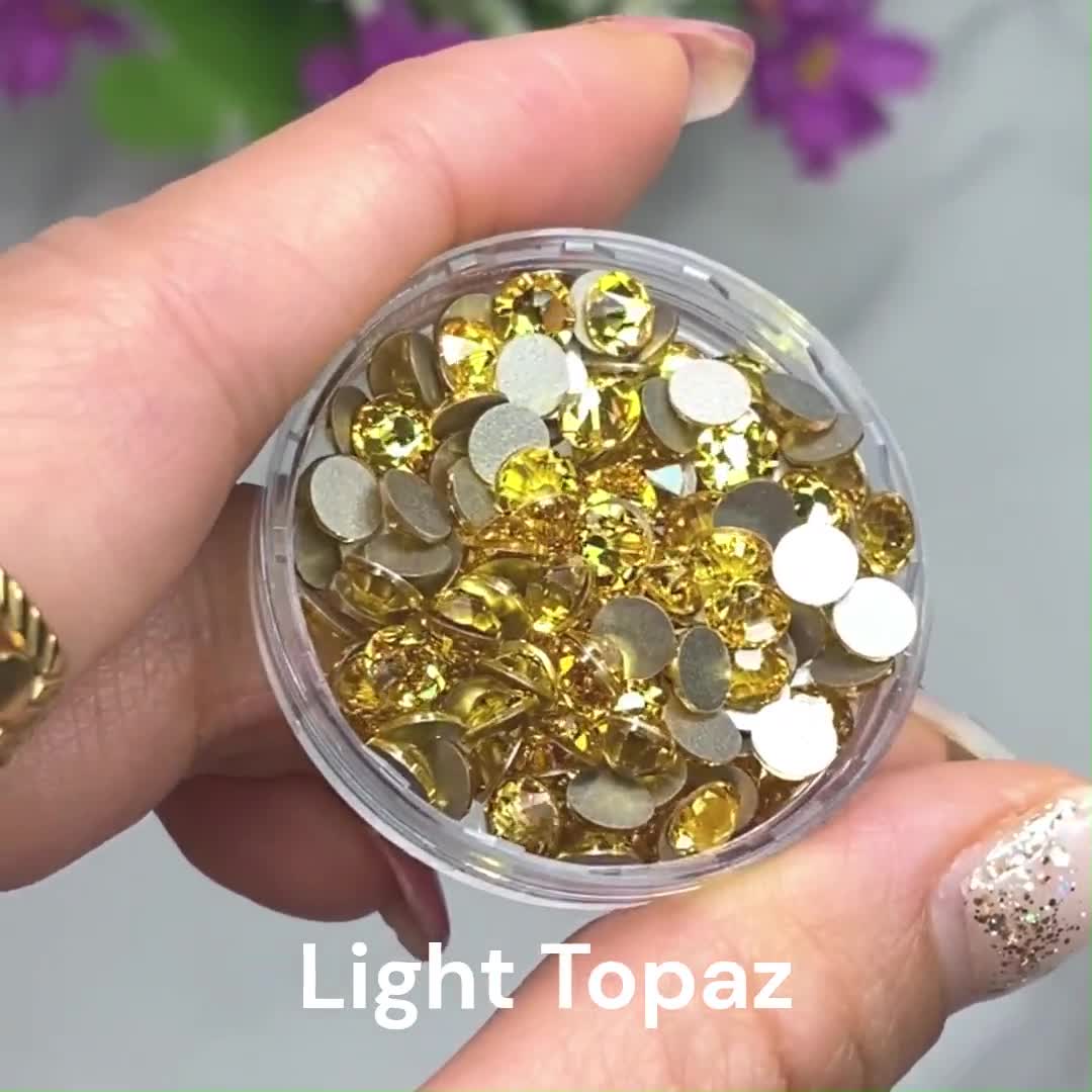 Light Topaz (226) Swarovski 2088 XIRIUS 20ss Crystal Flatbacks No
