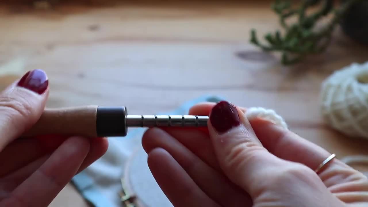 Adjustable Punch Needle for chunky yarn