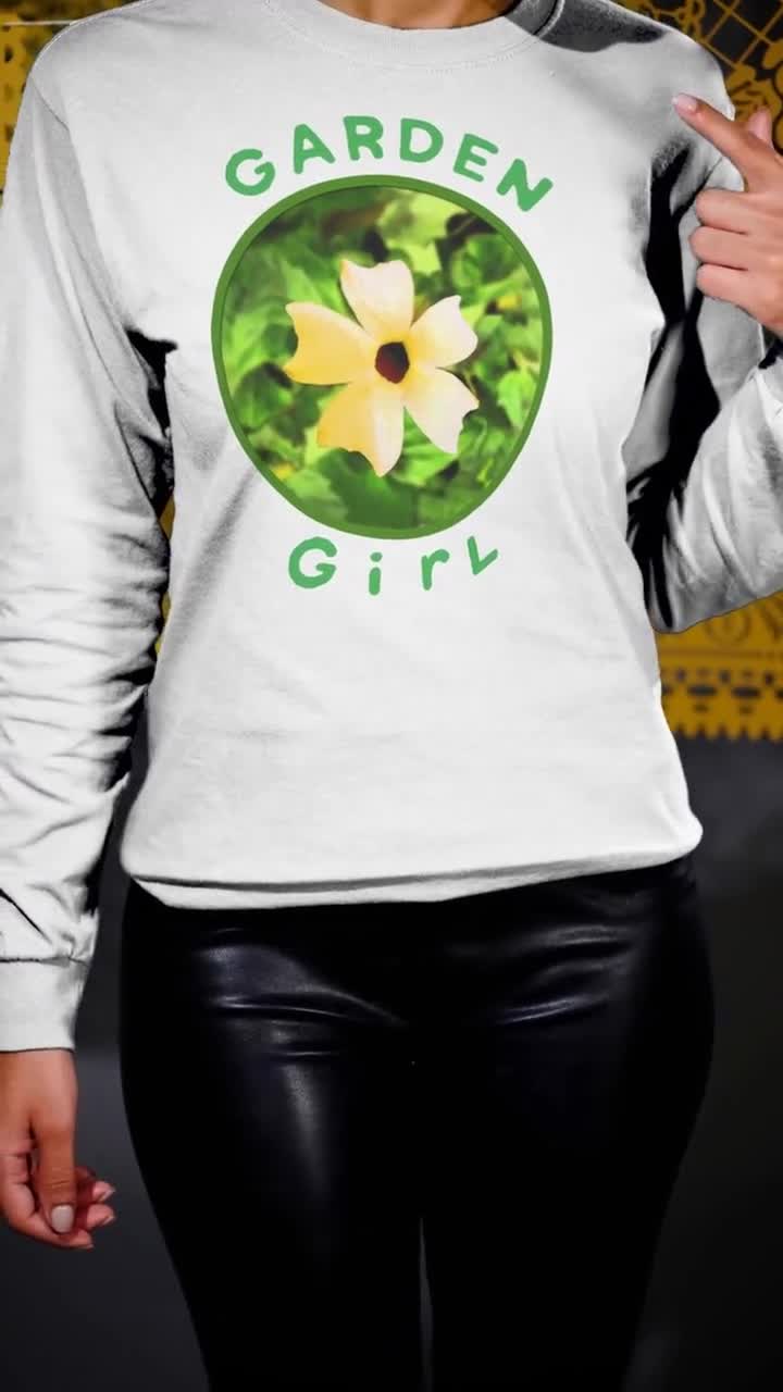 Garden Girl Garden Lovers Yellow Flower Long-sleeve White T-shirt
