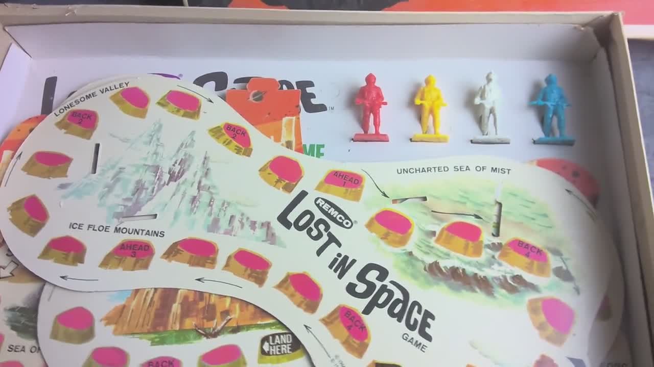 1966 Lost In Space Board Game by Remco RARE