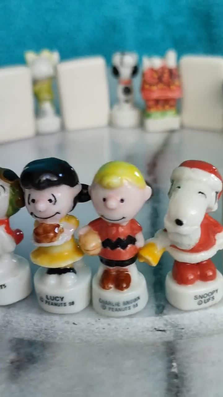 Miniature SNOOPY vintage figurine porcelain, Fève au choix, mini