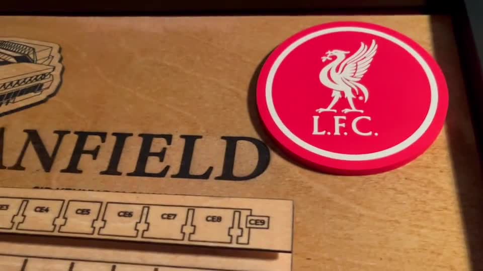 アンフィールド・スタジアム座席表：リバプールFCのレーザー彫刻または