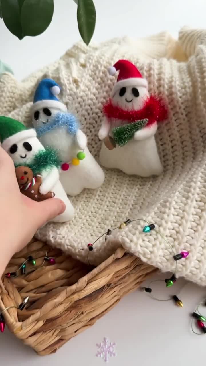 Felt Christmas Ghost Ornament – Cute Holiday Ghost Plush