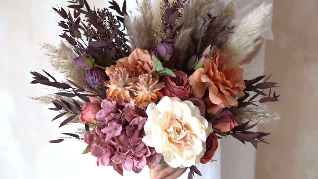 Bouquet di fiori artificiali, fiori finti dall'aspetto essiccato. Fiori da  sposa australiani rustici. Matrimonio Boho. Protea, cotone, banksia, erba  della pampa -  Italia