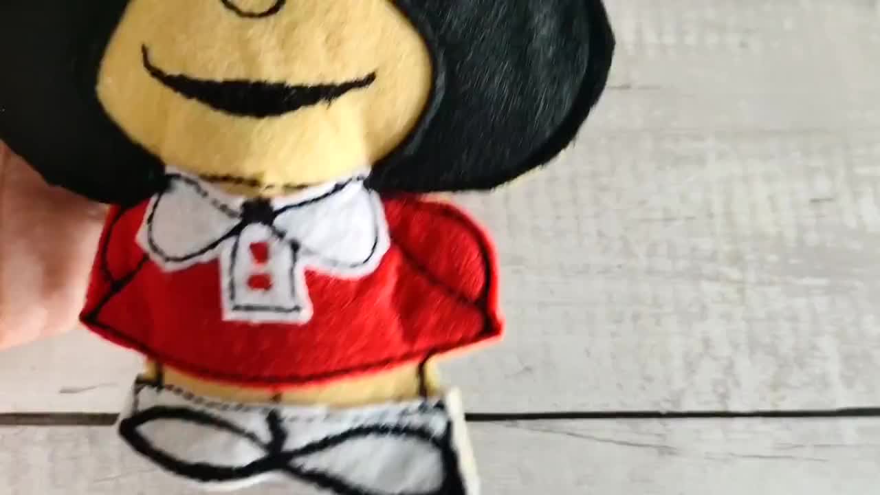 escocés Estación de ferrocarril escaramuza Mafalda Doll Book toy - Etsy México