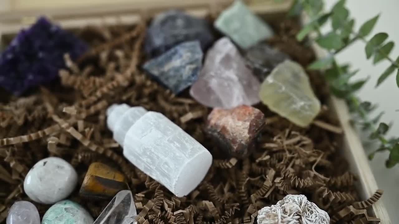 Beginners Crystal Kit, 20 Pcs Chakra Protection Healing Sets PLUS