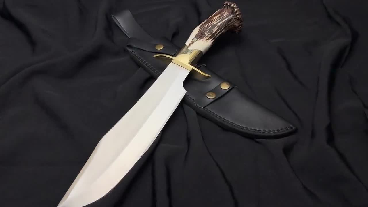 Inglorious Basterds Aldo Raine Replica Taschenmesser: D2 Stahlklinge, Lederscheide video poster