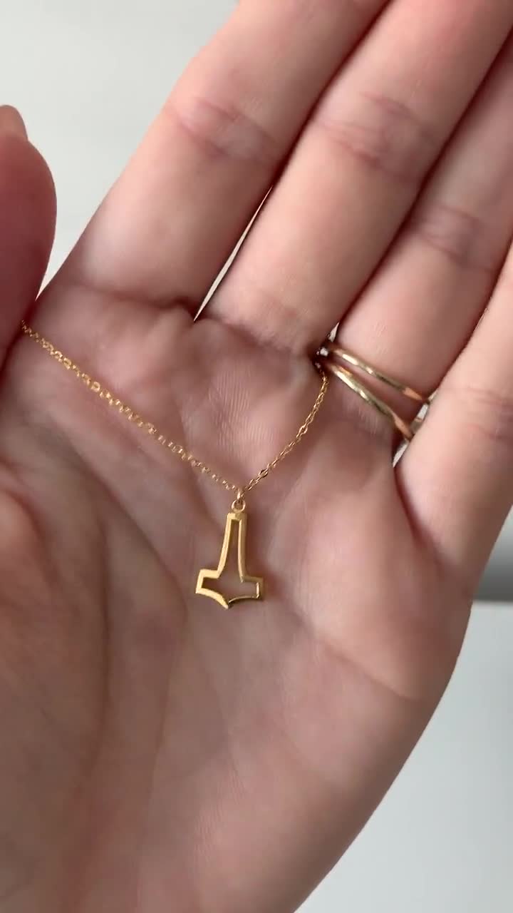 LV & Me Necklace, Letter J S00 - Fashion Jewelry