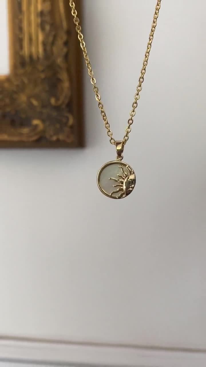 ★HARANG★ HR 68N_Mother of Pearl Sun Carved Necklace Carved Mother of Pearl Sun and Moon Face Disk Pendant with