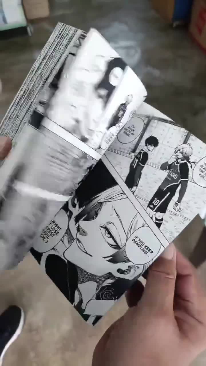ブルーロック マンガ コミック 1-36巻 全巻セット 英語版 誕生日
