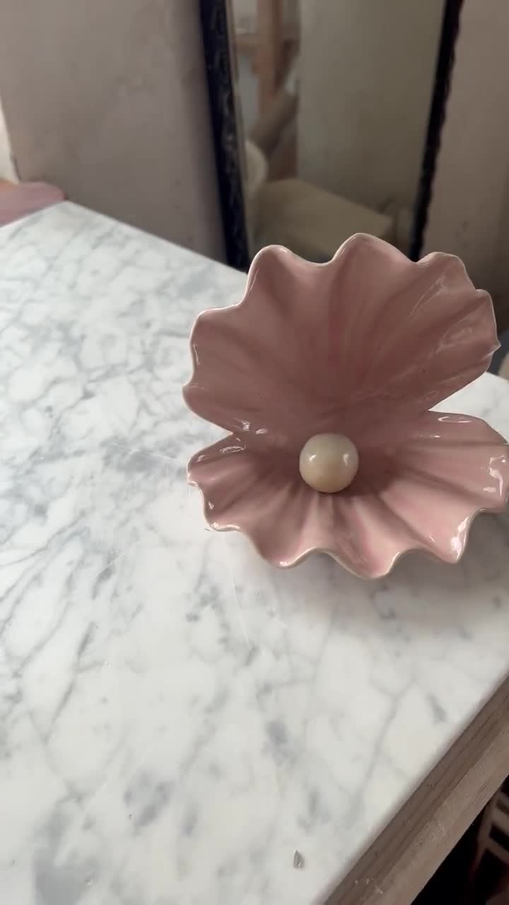 Ceramic Double Lily Pink Glamor Clam Shell with Pearl, Handmade Jewelry Dish Ring Holder, Ring Dish Wedding Gift Idea, Tray for Trinkets video poster