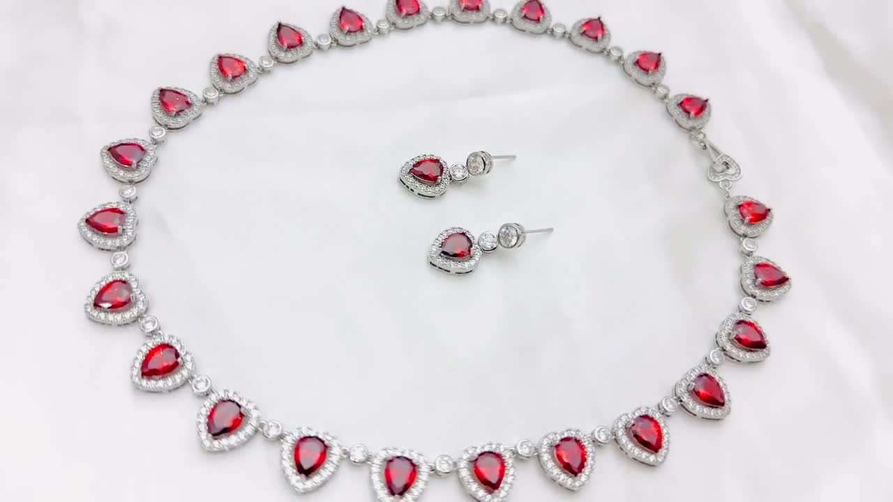 pretty woman red dress necklace Have A Total Pretty Woman Moment With This Amazon Hidden Gem