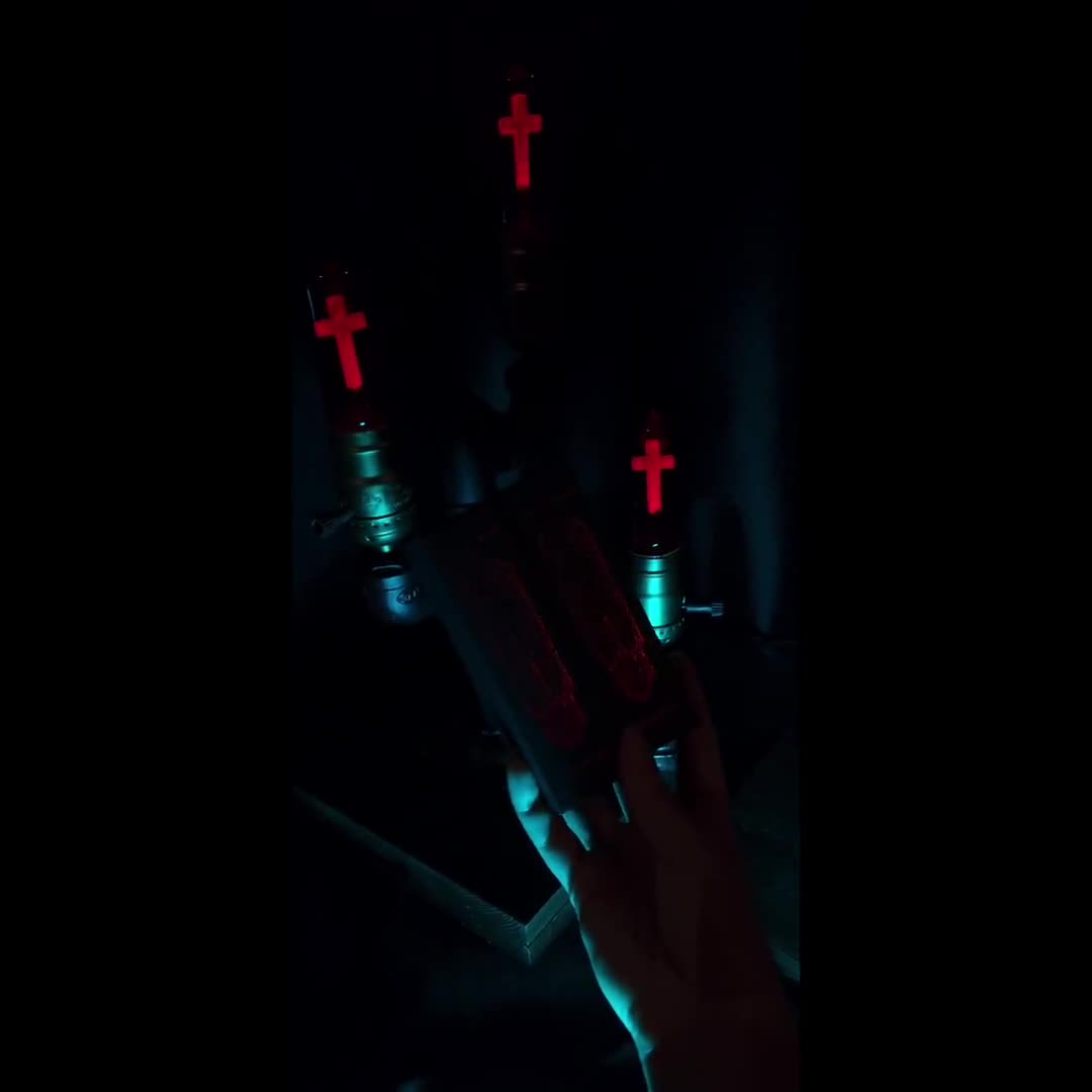 Crucifix Cross Light Bulb e27 / Globo de luz roja / Bombilla de novedad /  crucifijo / estética católica / luz nocturna / aerolux -  México