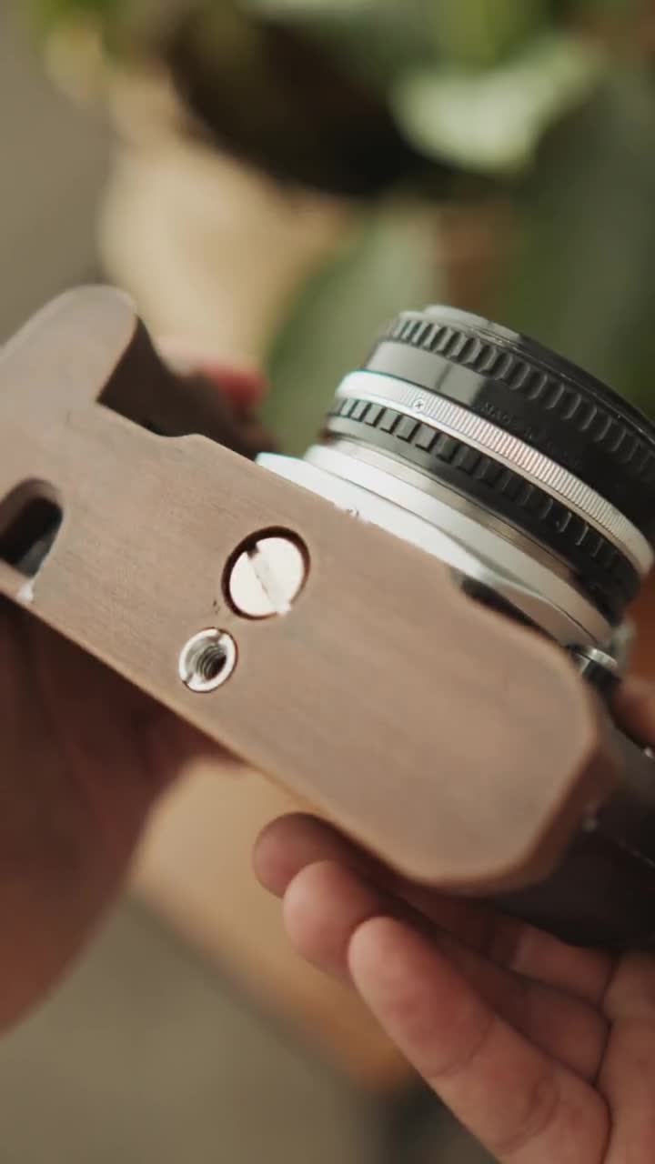 Arca Swiss マウント付き Nikon FE / FM / FM2 / FE 2 用木製