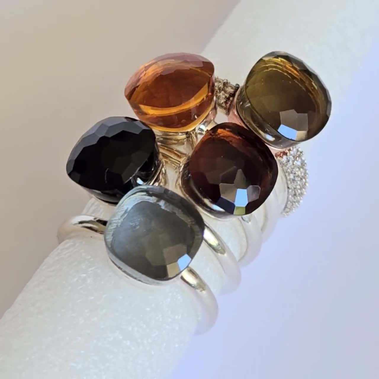 Anillo Pompom, plata de ley 925 pura con cojín de ágata, anillo apilable de piedra semipreciosa, solitario cuadrado facetado, joya llamativa para cóctel video poster