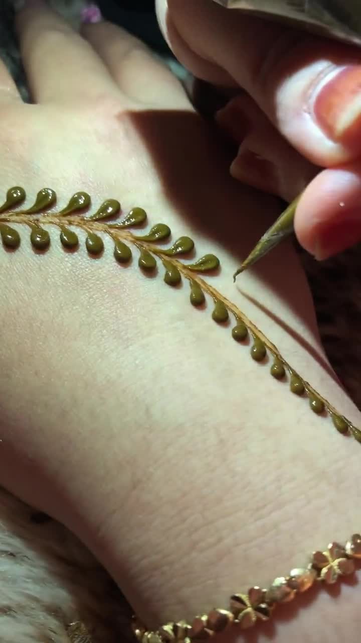 5 Henna Cones | Natural | Bridal Henna | Temporary Tattoo | Chemical Free | Fine Tip video poster