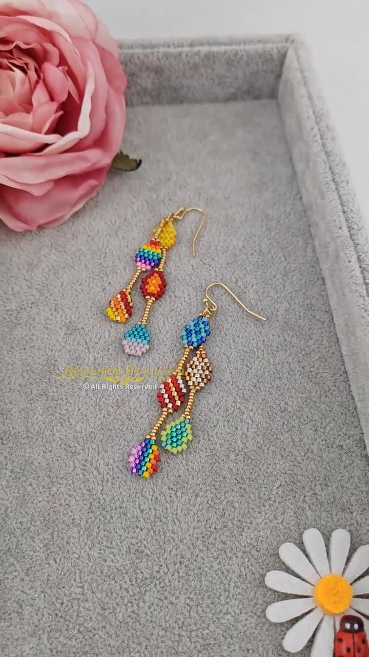 Alle meine Eier in einer Reihe Ohrringe Muster-Brick Stitch | Ohrringe PDF Nähanleitung| Kreuzstichmuster | Perlen Ohrringe Muster video poster