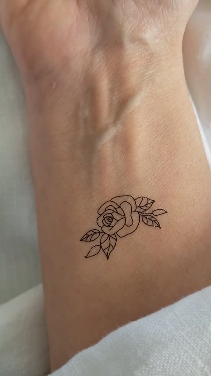 Tattoo uploaded by alannakatee • I am in love with the shading , size and  width of this tattoo. Im looking for a artist to create something similar.  • Tattoodo