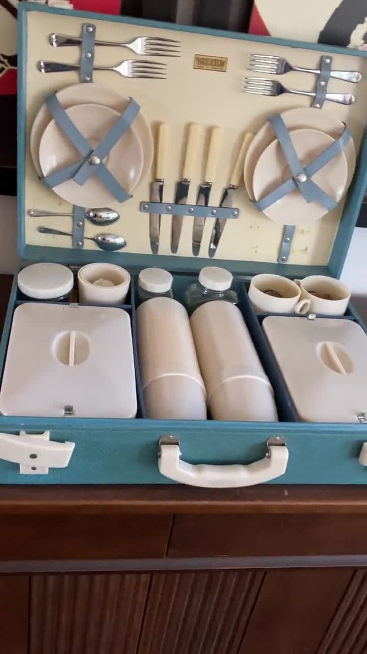 Unique 1950s Brexton Picnic Basket Set, Service for Four, Stamped  Bandalasta -  Hong Kong