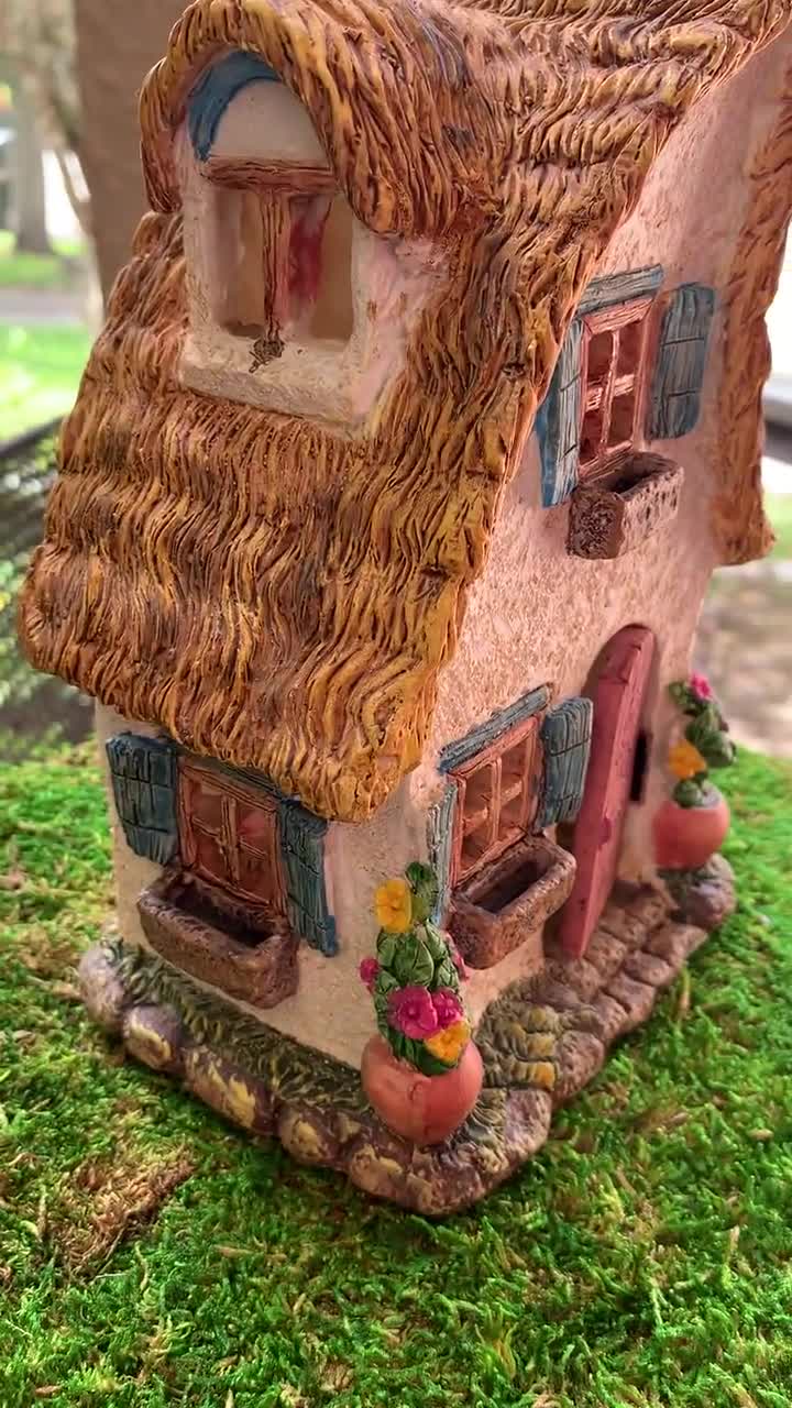 Miniature Fairy Garden Cottage – Thatch Roof House With Blue