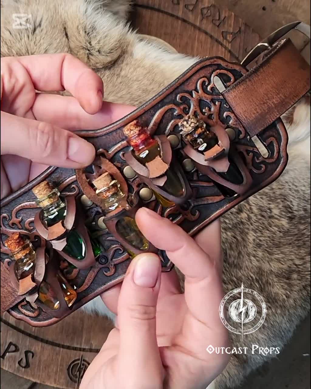 LARP錬金術師ベルト用レザーポーションボトルホルダー、ルネッサンス