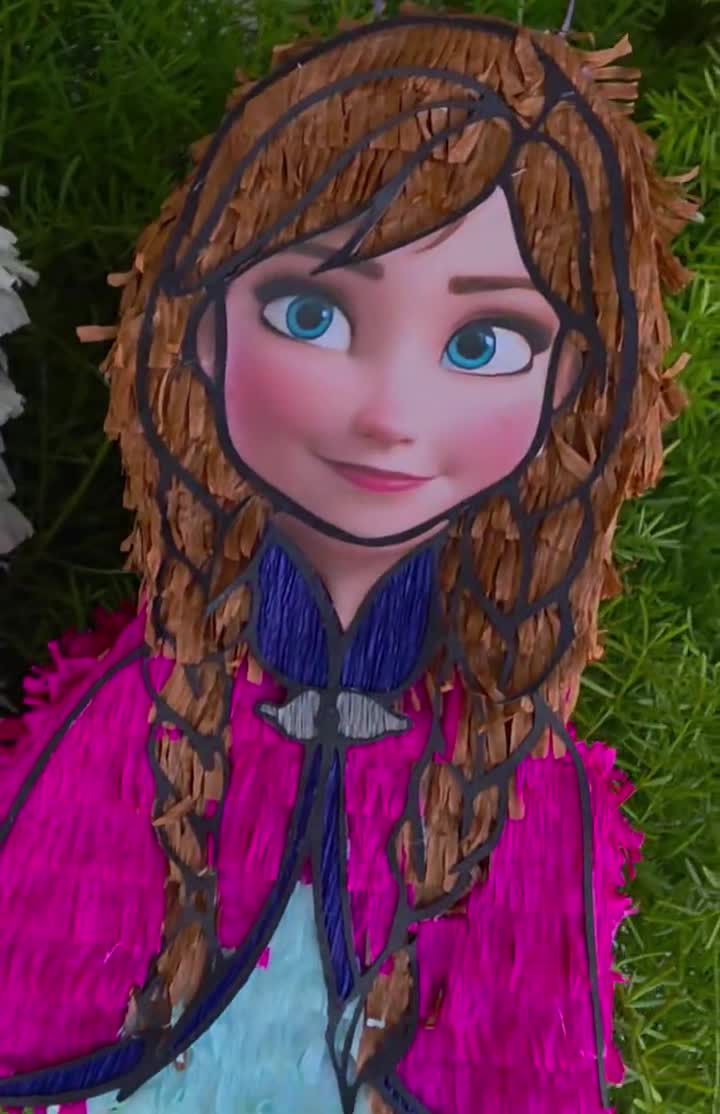 Mini piñatas de Frozen Dozen para fiestas: Elsa, Anna, Olaf video poster