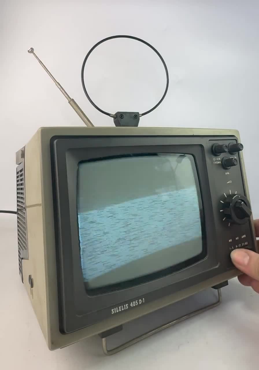 Vintage Soviet Portable TV Silelis 405D-1 – Retro Television, USSR