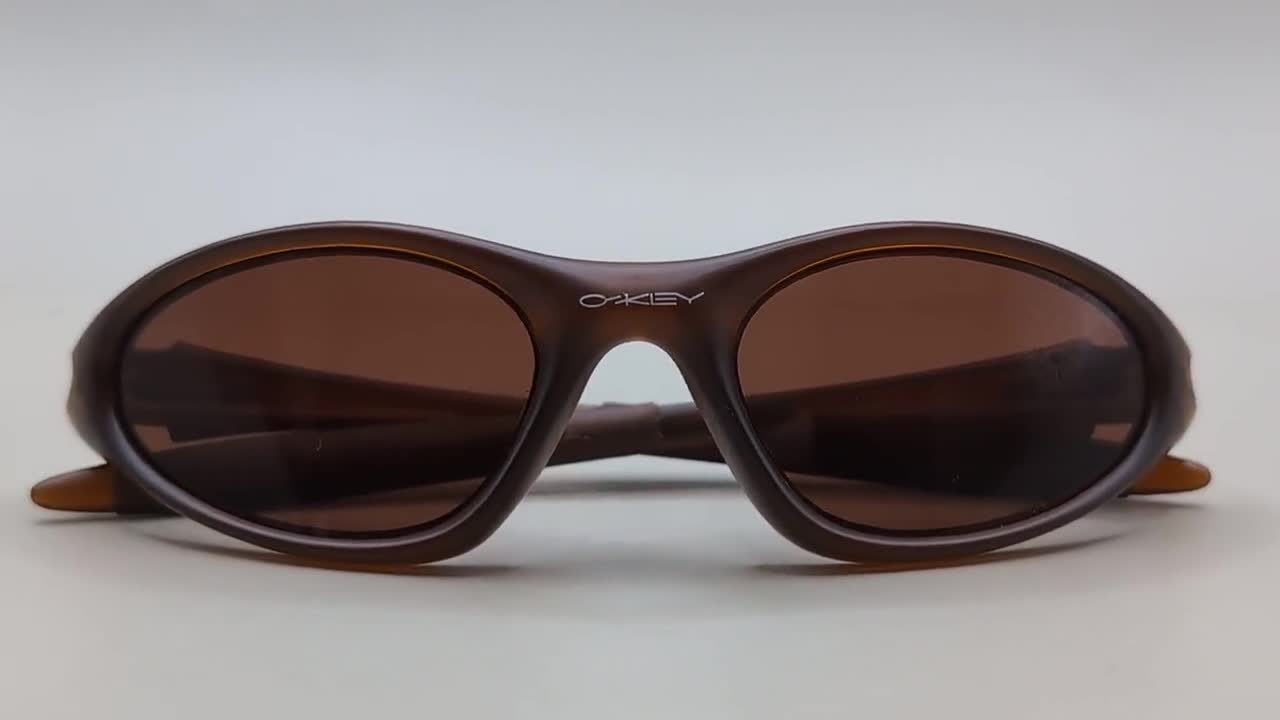 Oakley Minute 1.0 Sunglasses/brown Wraparound Y2K Style/retro