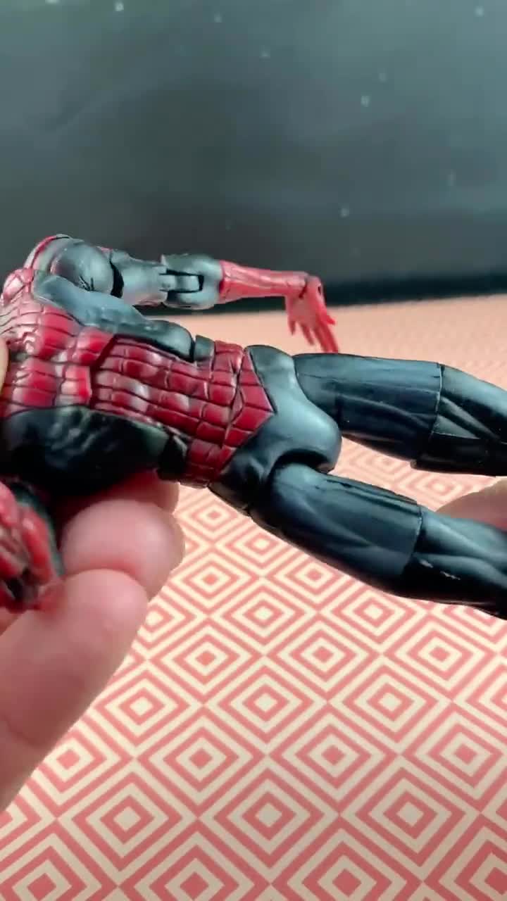 ToyBiz / McFarlane Style Marvel Legends 6インチ スパイダーマン