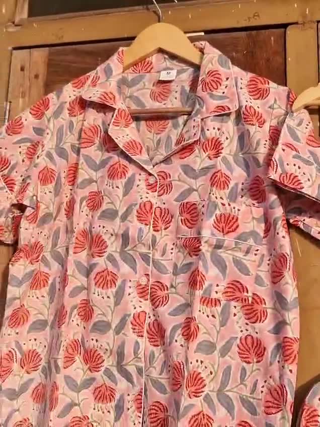 Set pigiama corto in cotone floreale per donna, 3 pezzi, pigiama con bottoni, set estivo video poster