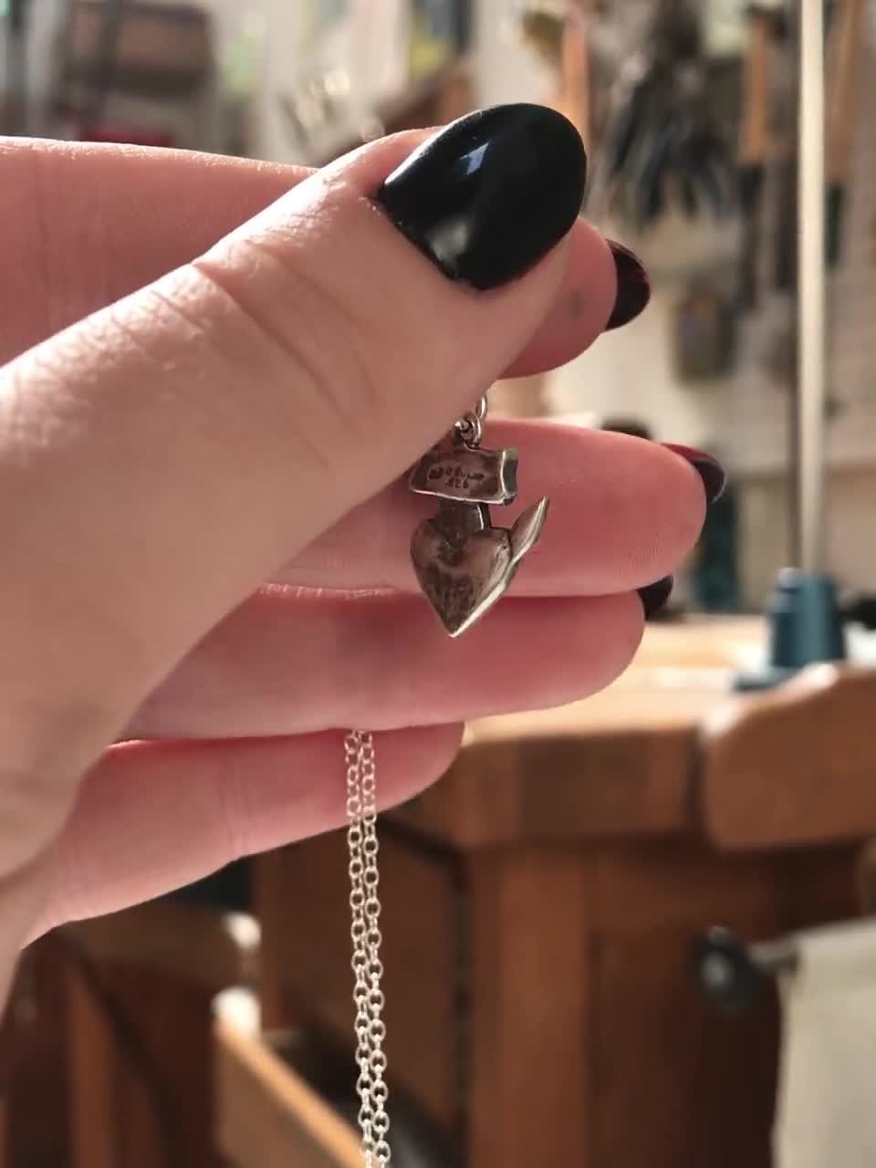 Collana con ciondolo a forma di procione gemello in argento
