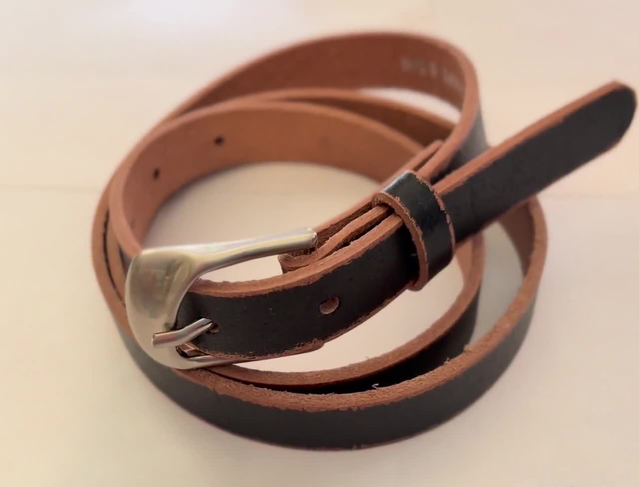 Vintage 1940's-'50s Skinny Mens GENUINE LEATHER Belt 