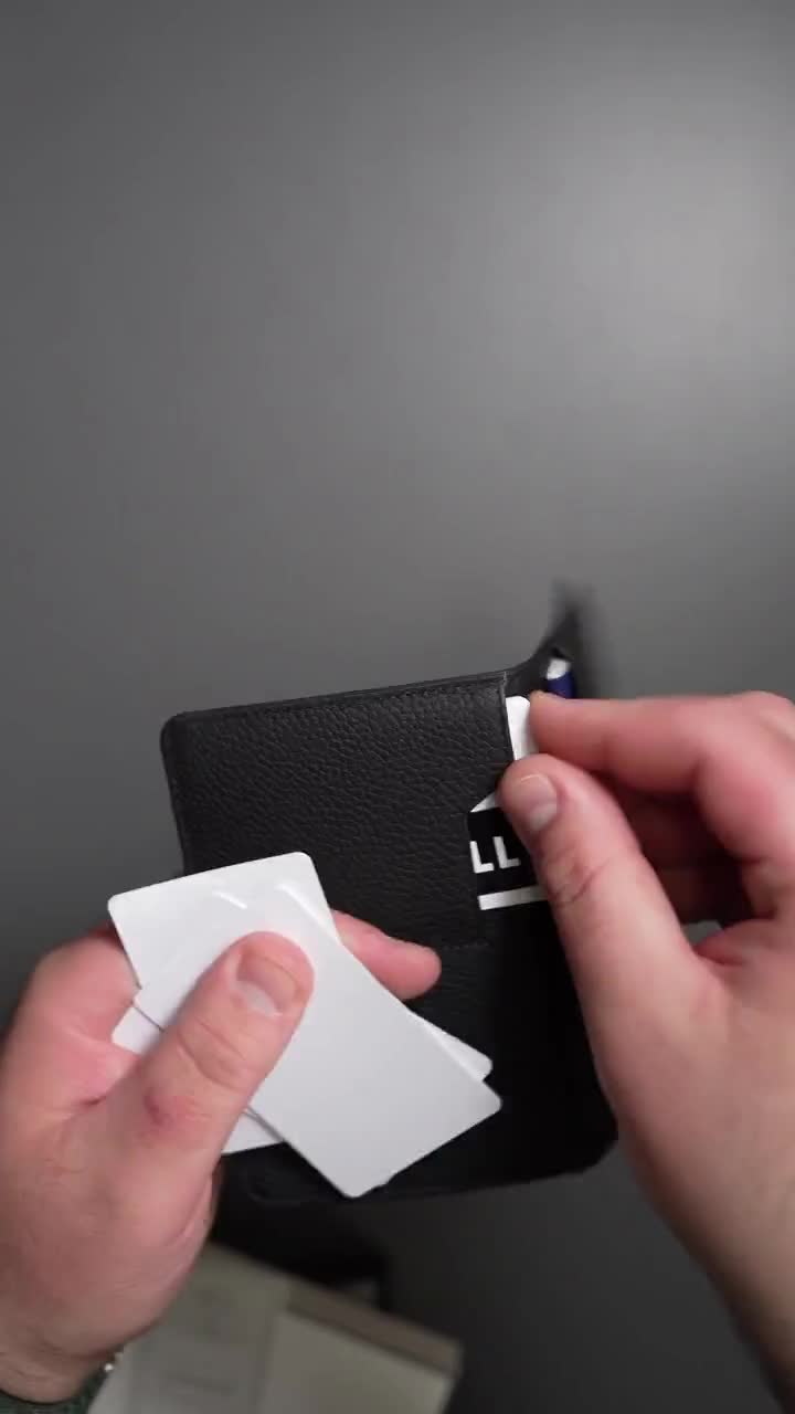 étui Voyage RFID Porte-Passeport En Cuir DONGKER - Protection RFID, 7 Emplacements Cartes, 2 Passeports - Idéal Voyage Compact Voyage