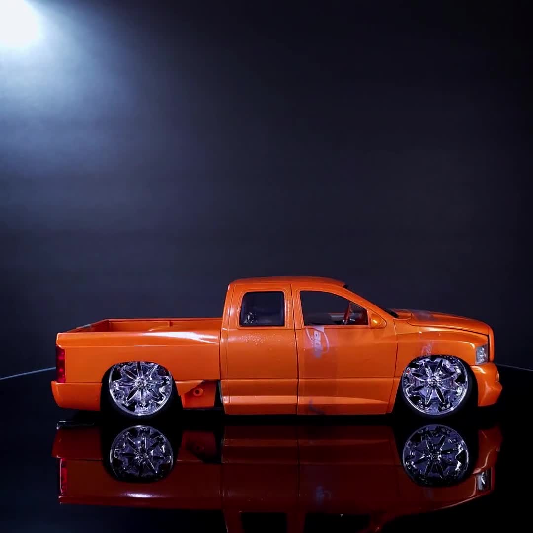 Jada Toys Dub City Big Ballers Dodge RAM 1500 Orange 1:18 Diecast