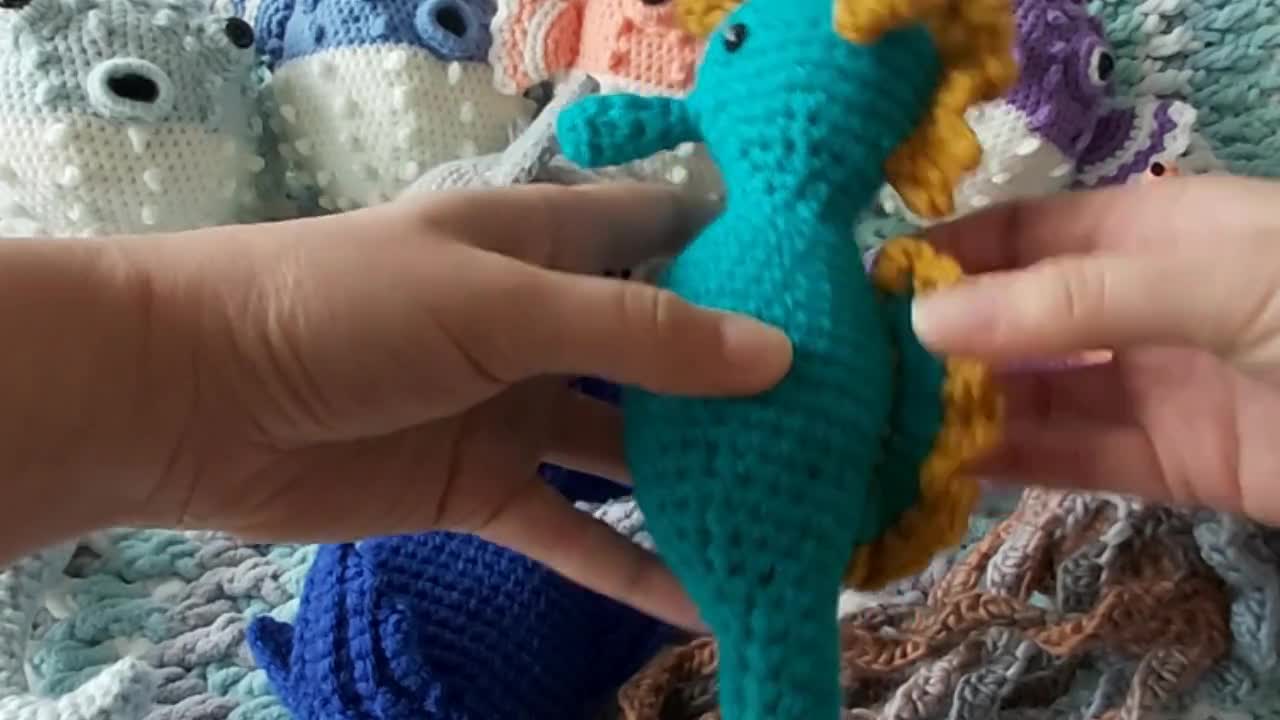 Animal de peluche de pez globo - juguete de pez globo - pez globo Amigurumi - decoración de la guardería - regalo de la ducha del bebé video poster