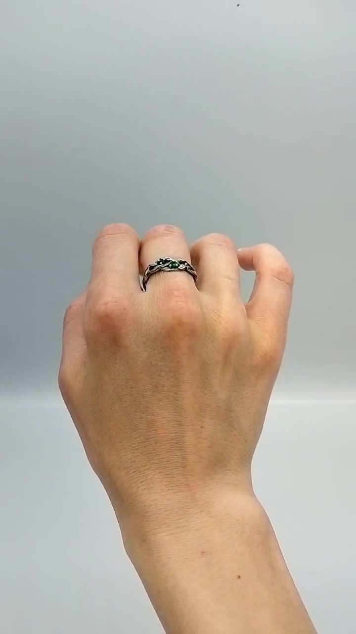 Nature Wedding Band With Branch and Leaf Design, Woman Elven