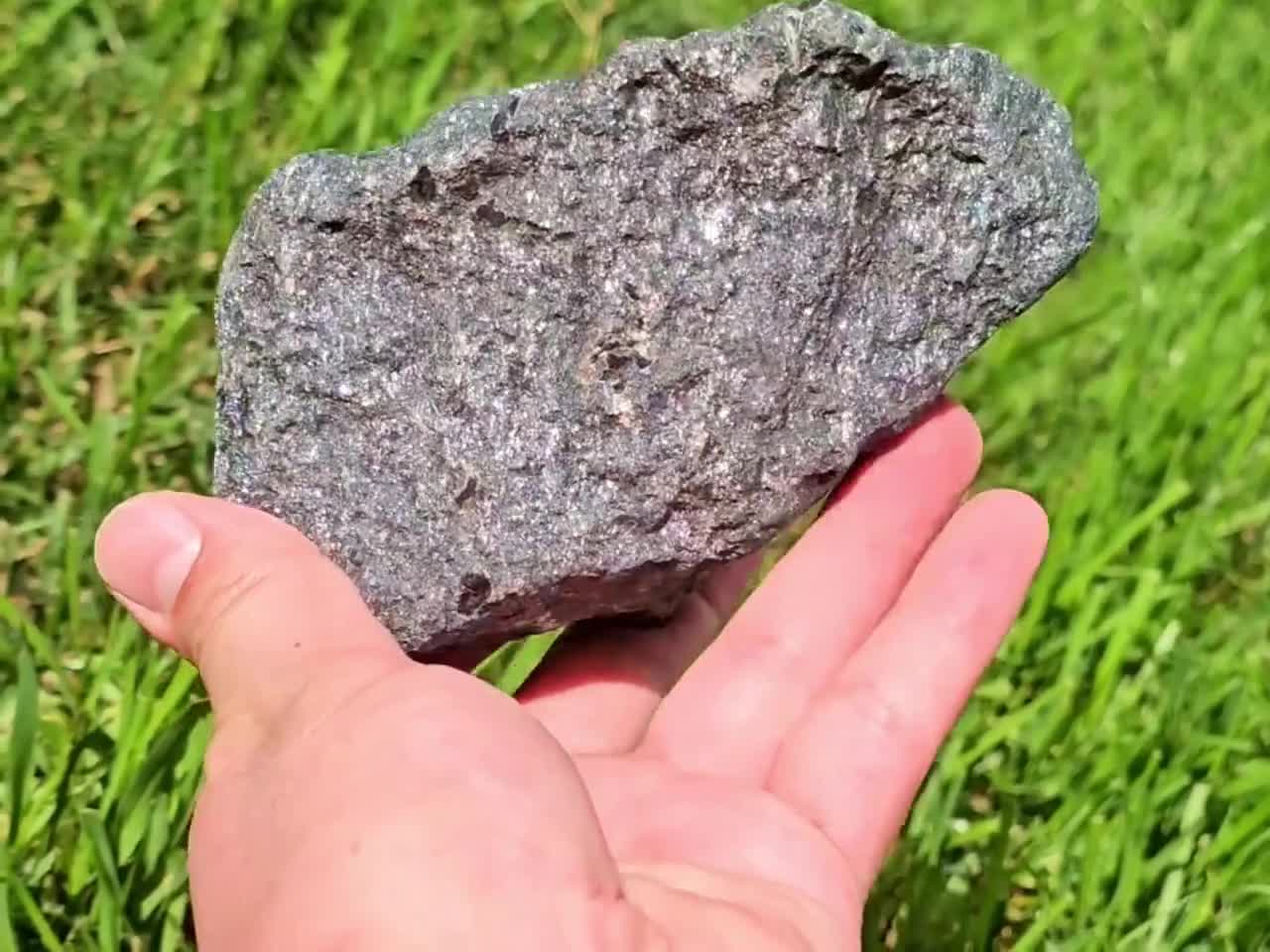 Specular Hematite, Specularite, Micaceous Hematite, Magnetite 
