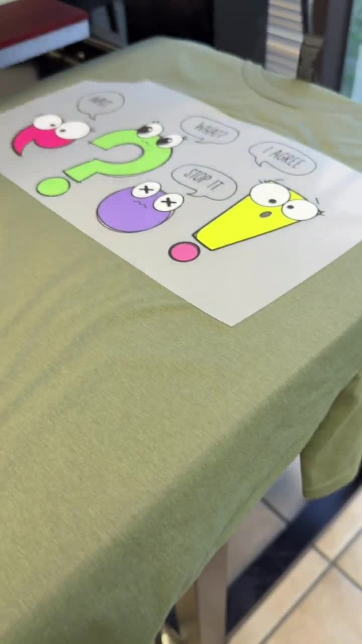 Camiseta Comfort Color de La Sirenita de Disney, Camiseta Pero Papá, Camiseta Lo Amo, Ropa de Ariel de Disney, Conjunto Retro de Vacaciones de Princesa Disney video poster