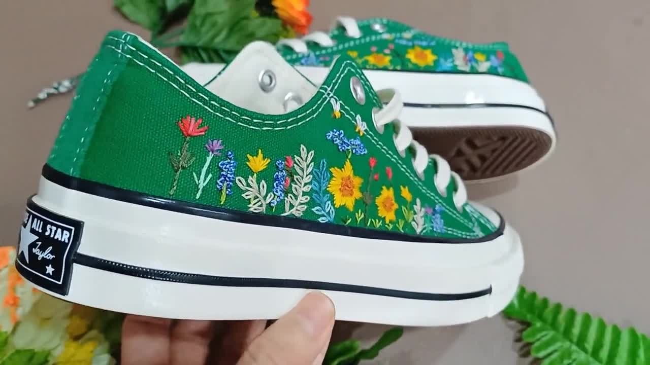 CONVERSE chuck Taylor サンフラワー【30cm】 Sunflower Custom Converse Chuck Taylor High Top Sneakers for