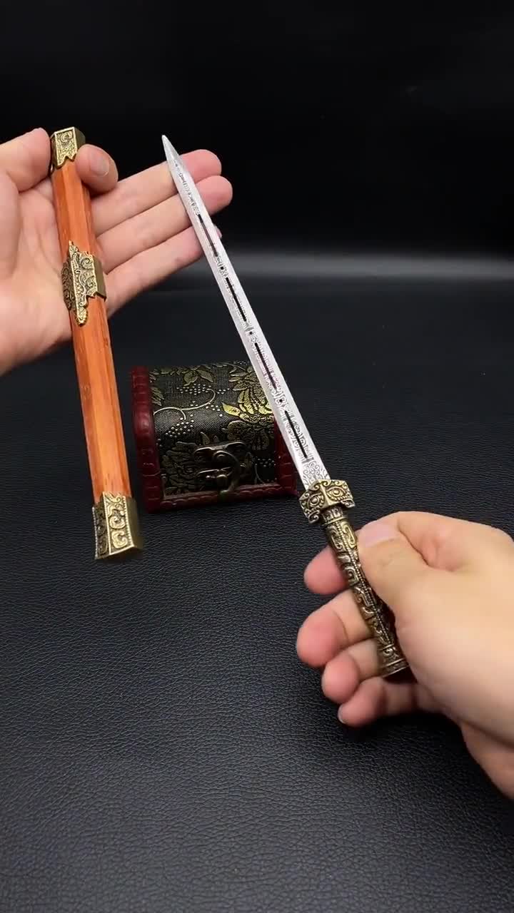手鍛造の漢剣ミニチュア：古代中国の剣のレプリカ - Etsy 日本