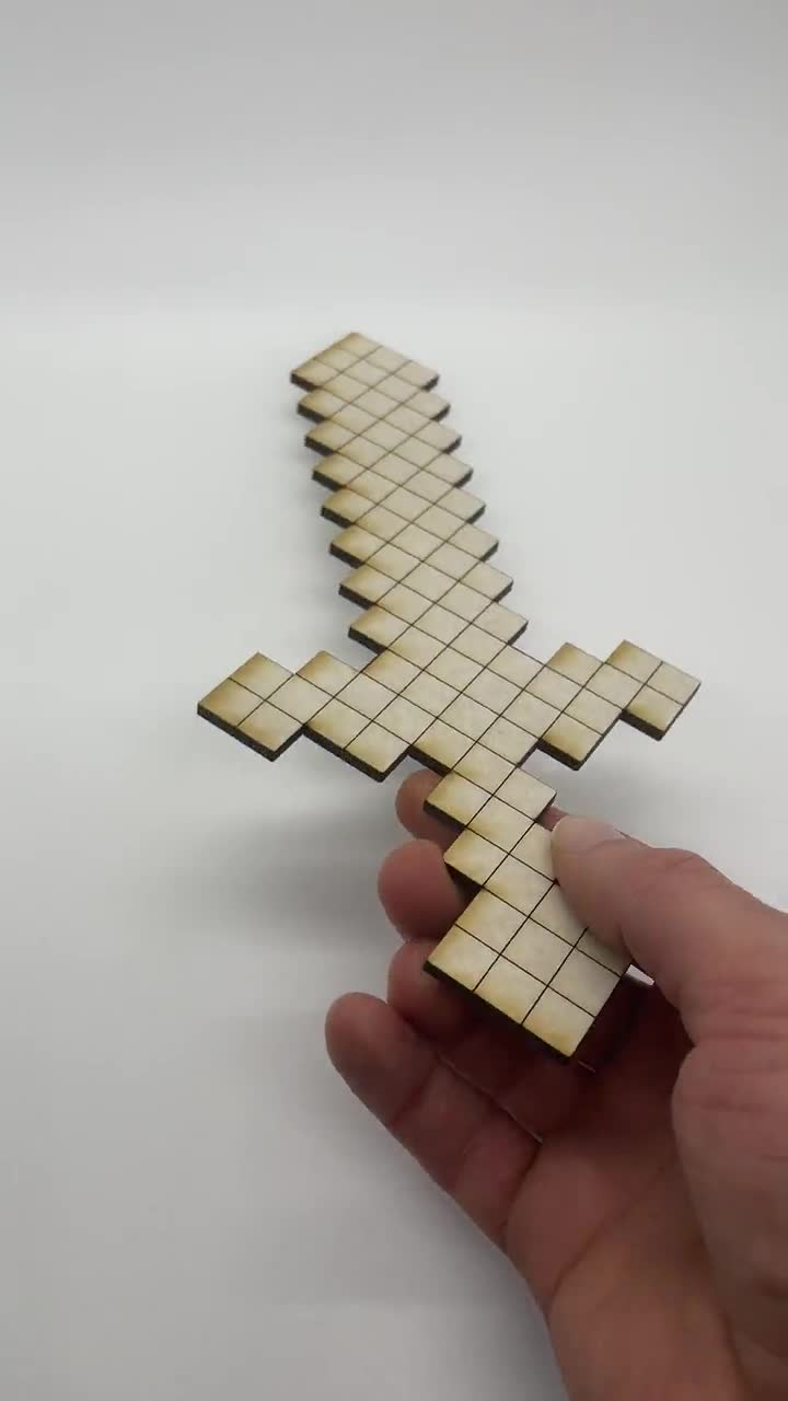 Spada di diamante di Minecraft Papercraft