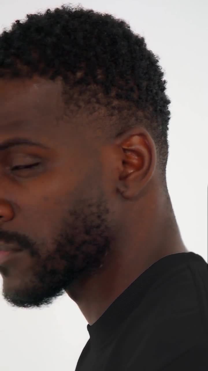 Camiseta Black Panther unisex video poster